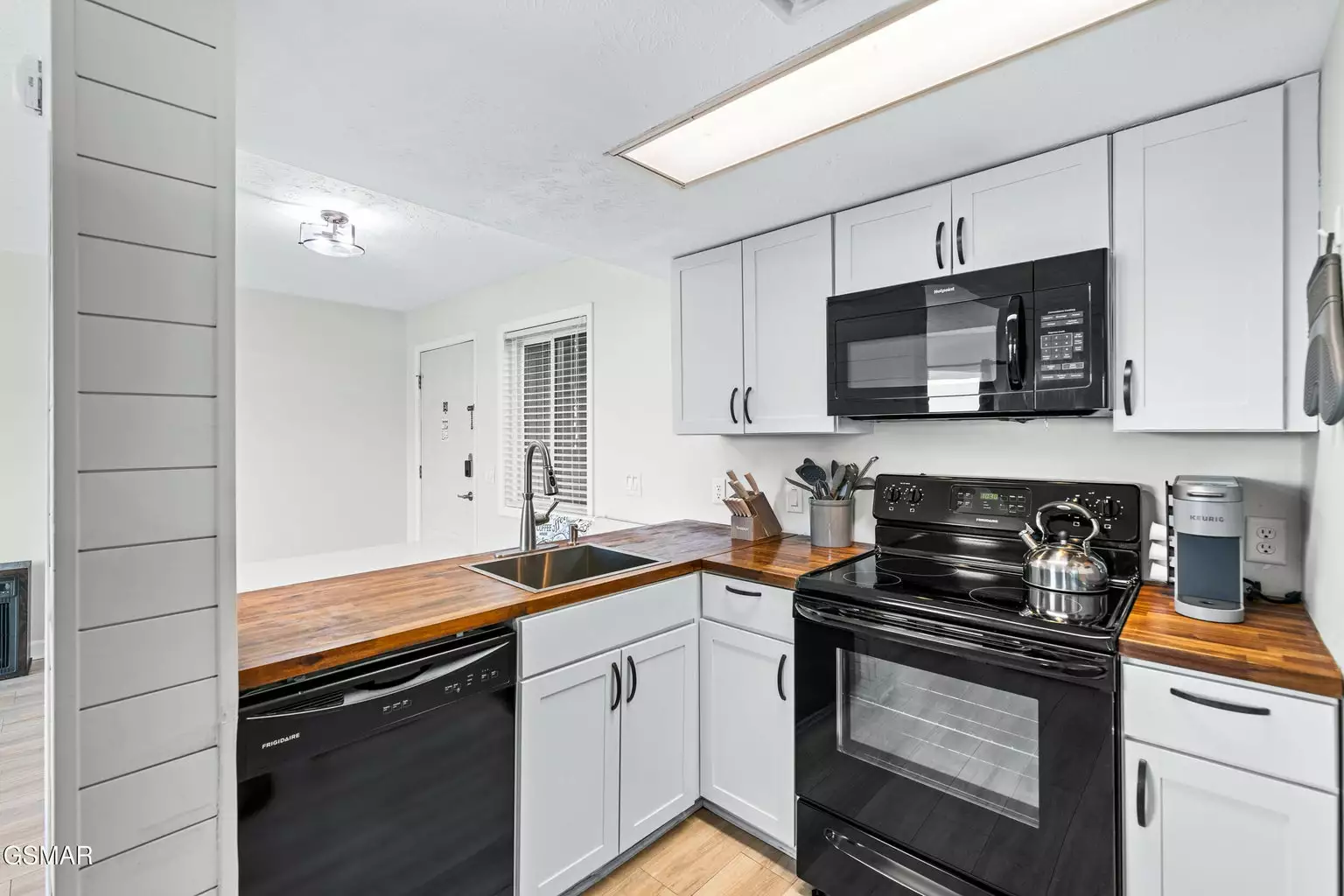 3710 Weber Road, E104