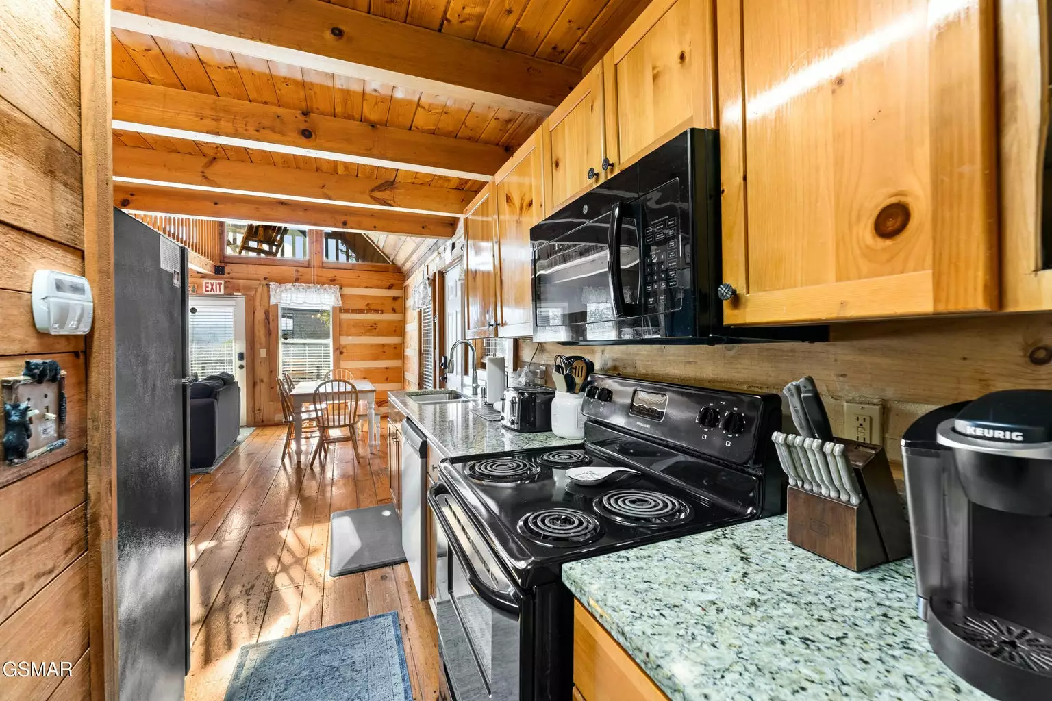 1455 Honey Oaks Way
