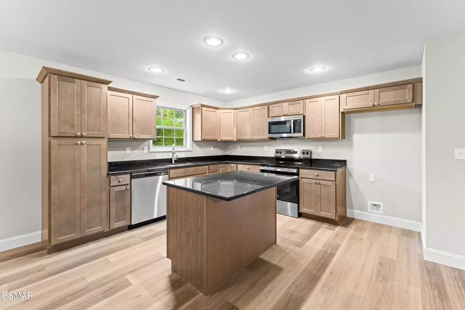 1039 Cedar Ln Lane