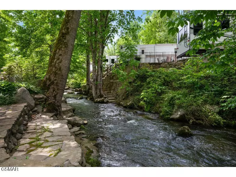 4229 E Parkway #282