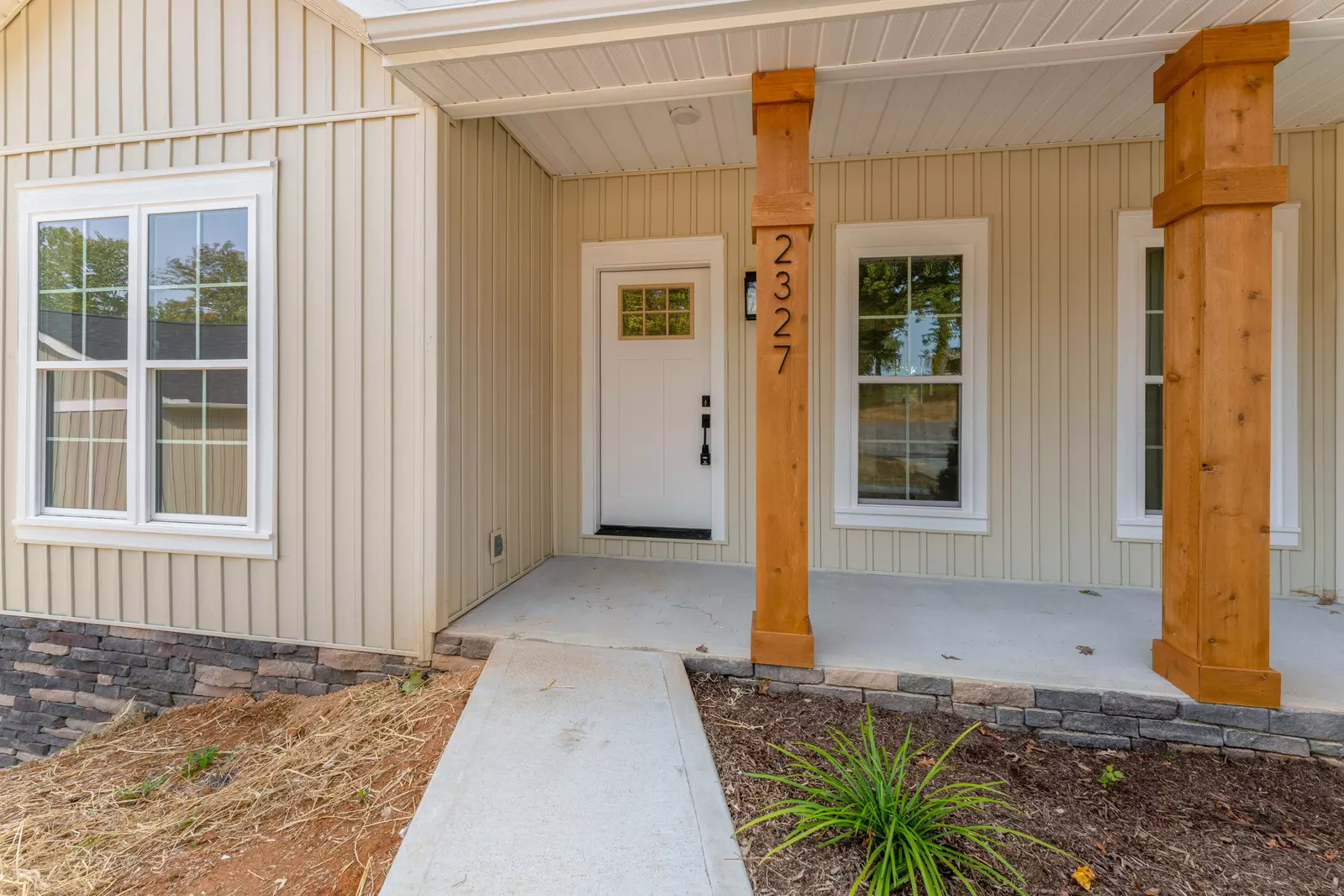 2327 Geraldine Way