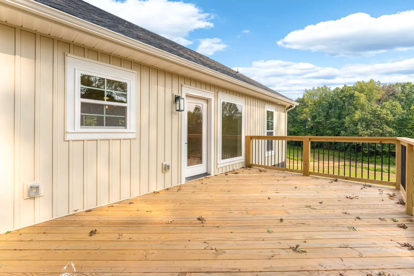 2327 Geraldine Way
