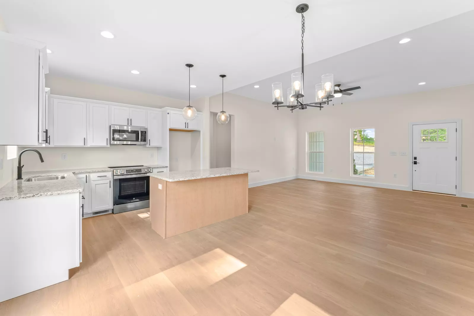 2327 Geraldine Way