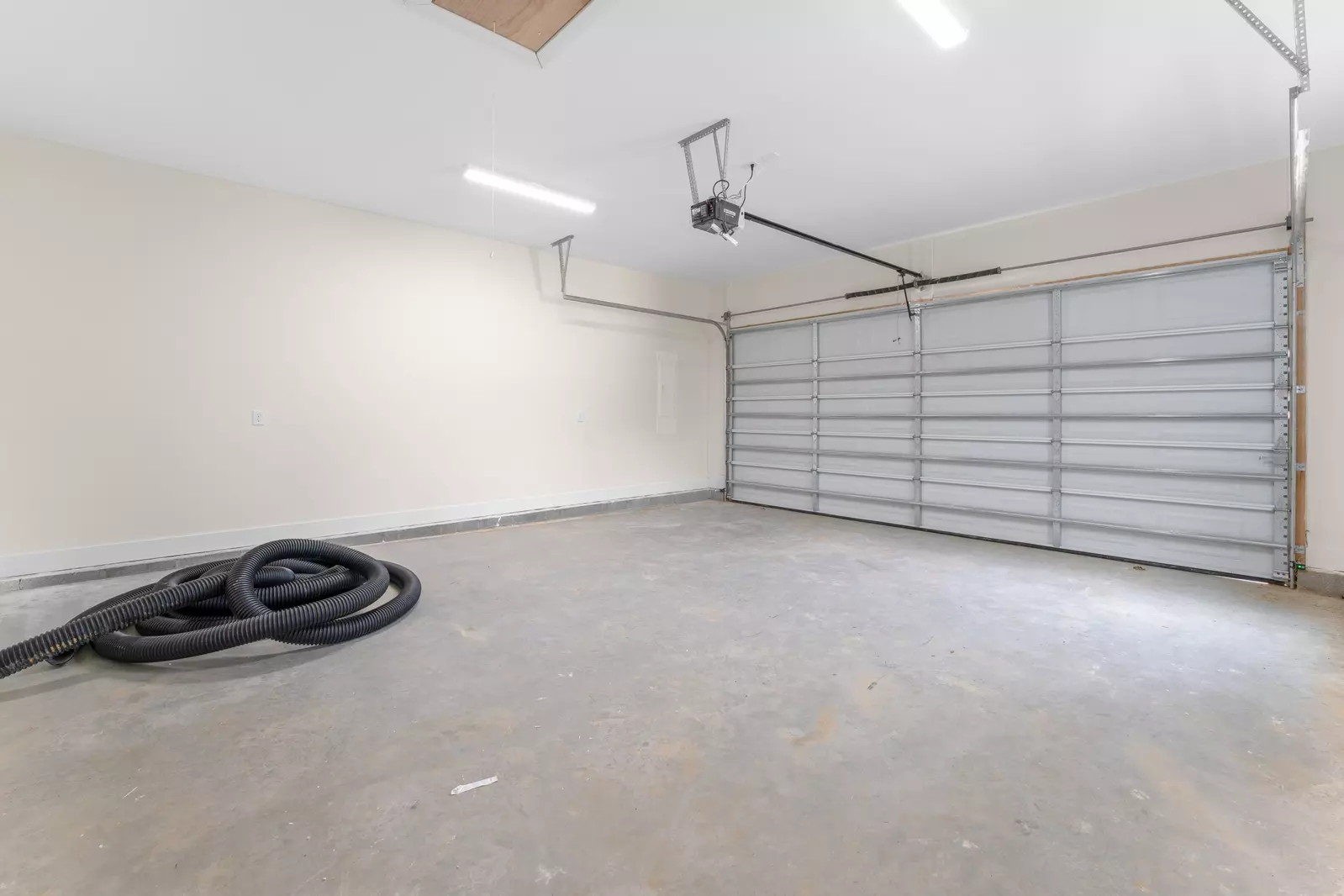 2327 Geraldine Way