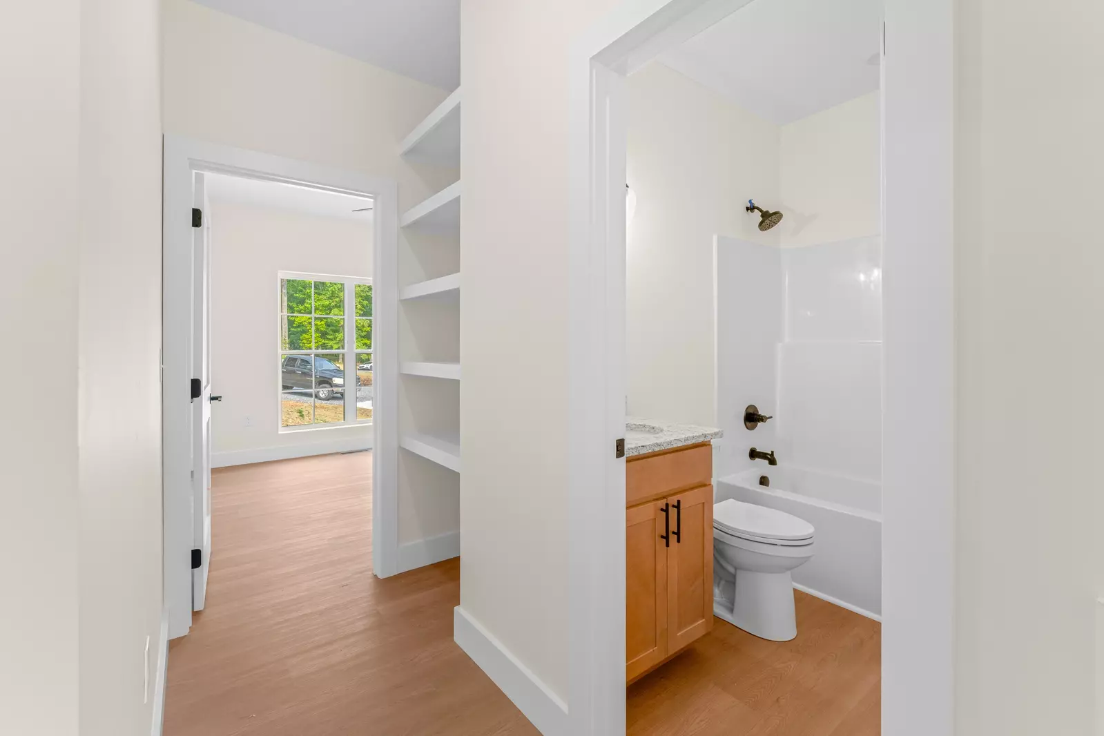 2327 Geraldine Way
