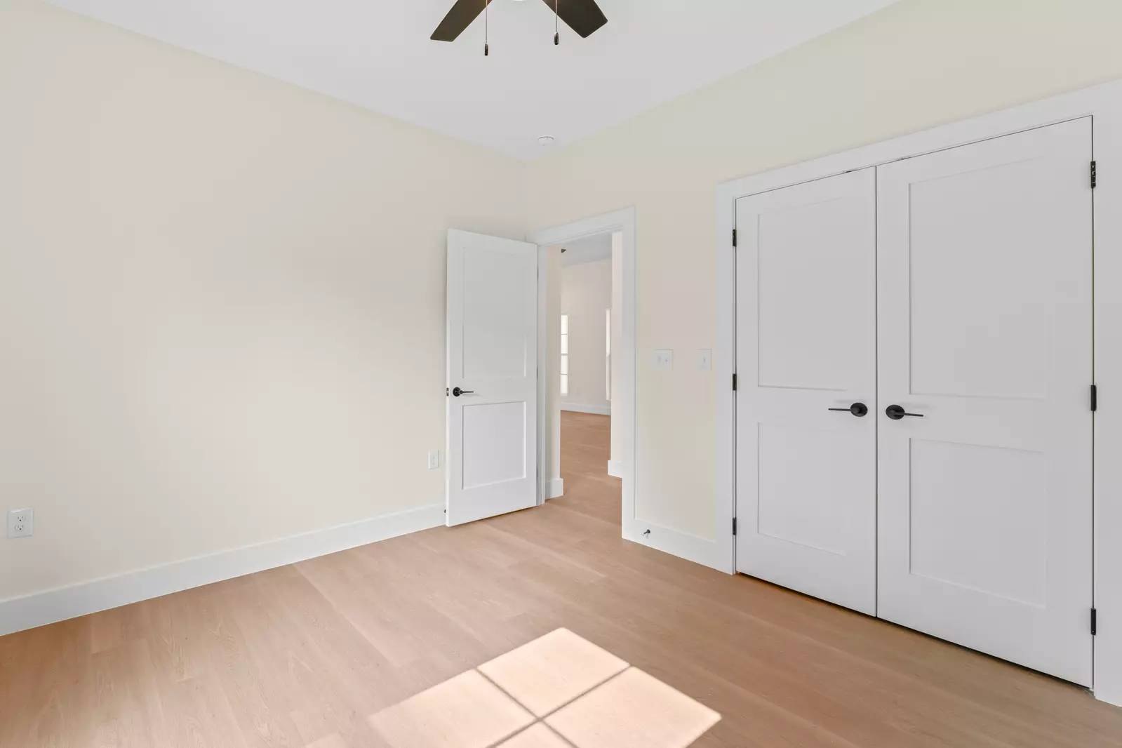 2327 Geraldine Way
