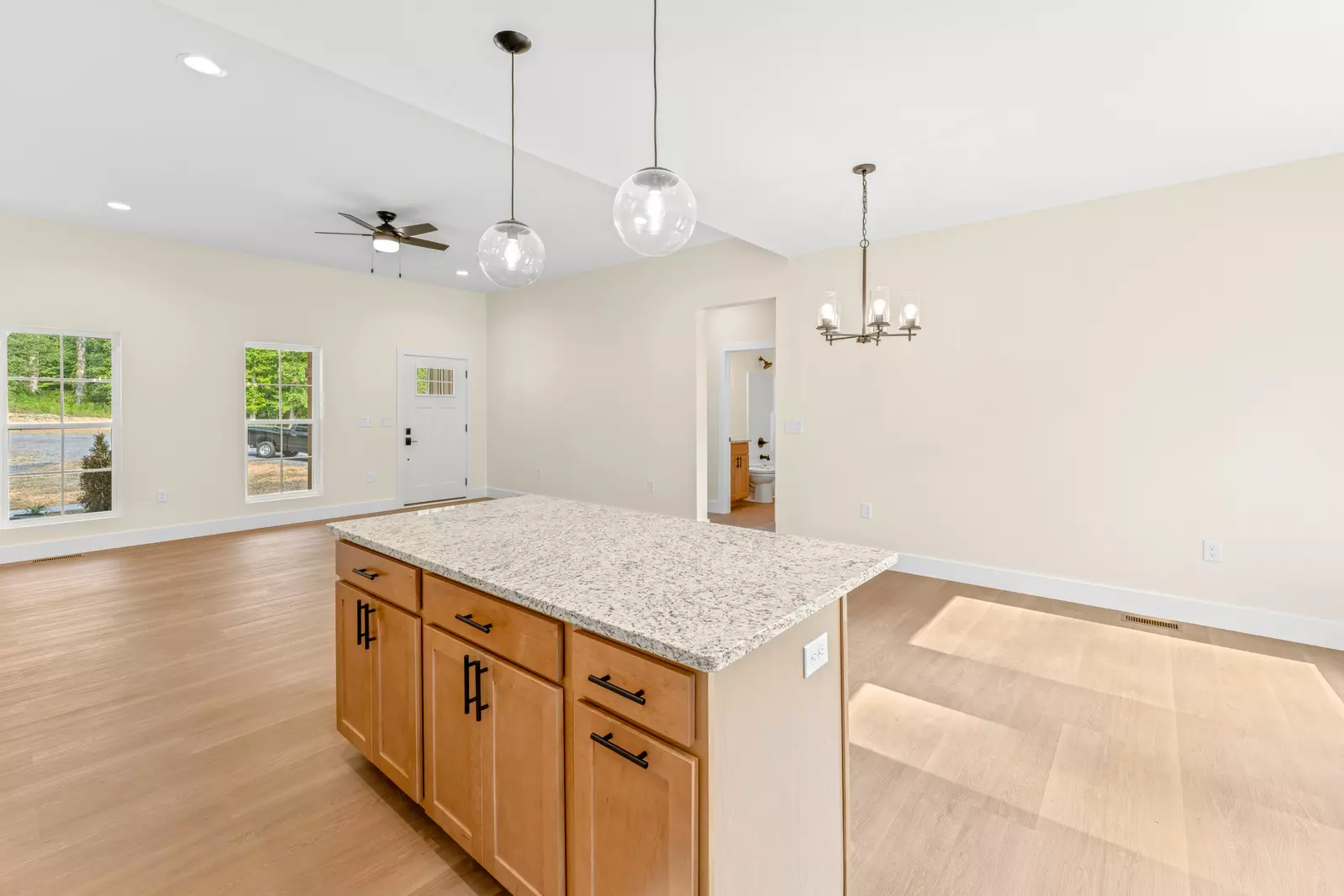 2327 Geraldine Way
