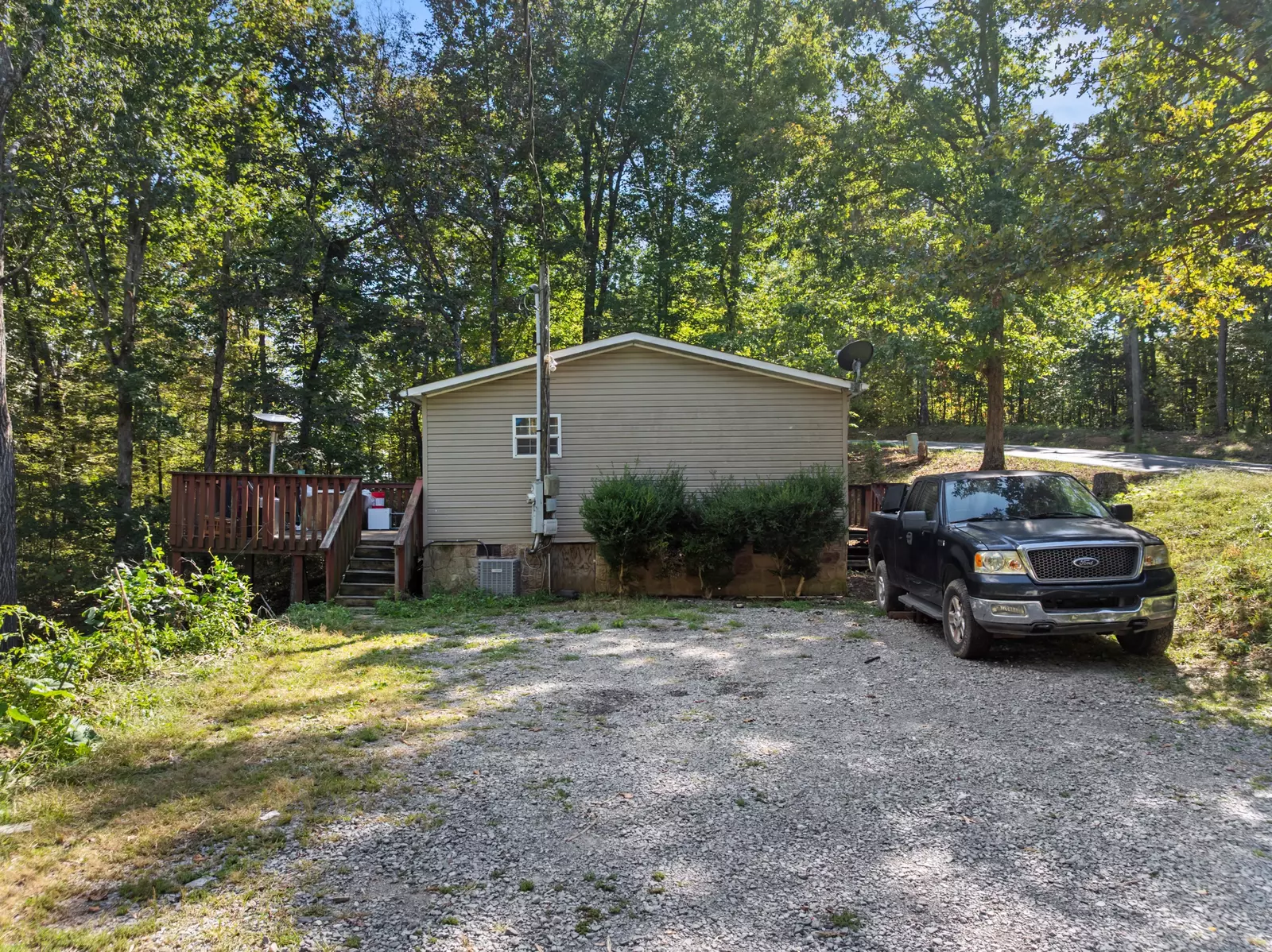 446 Red Bud Ln