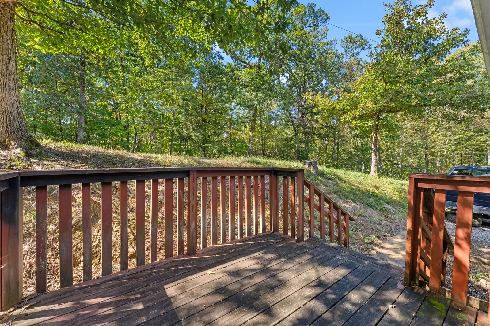 446 Red Bud Ln