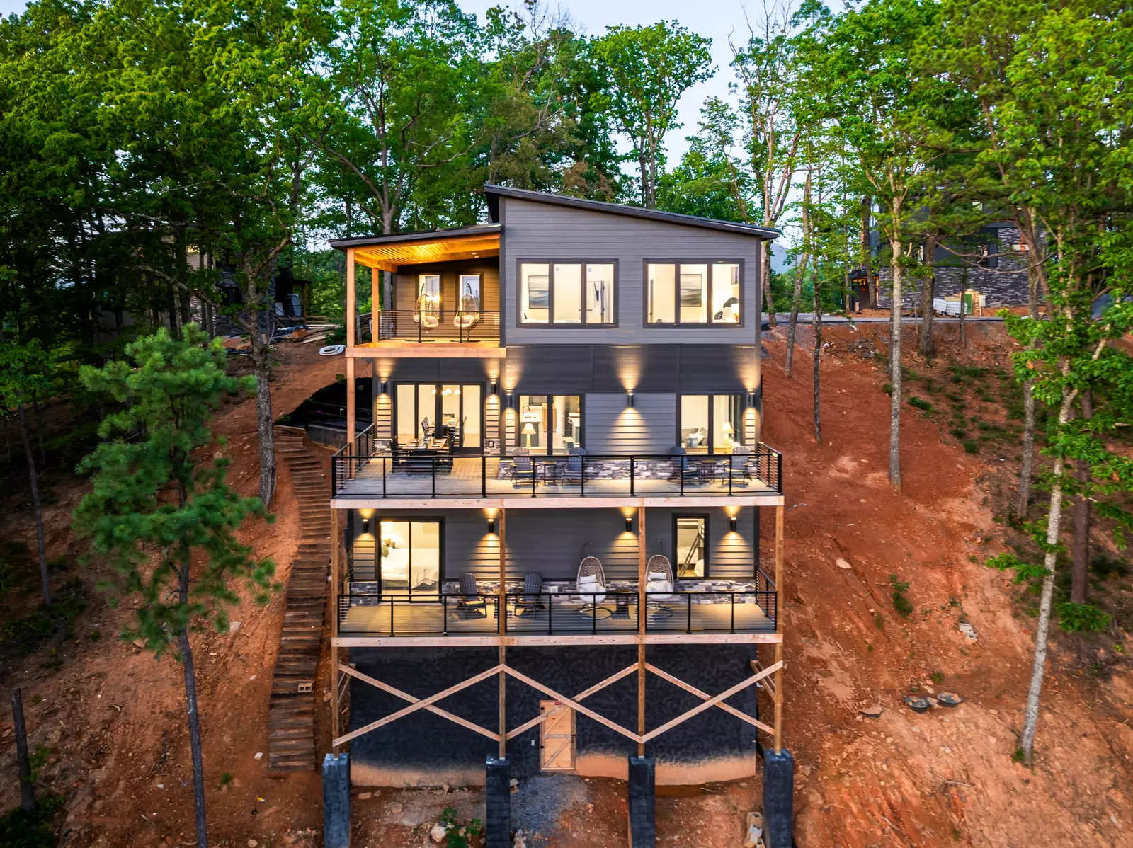 3819 Heavens View Lane