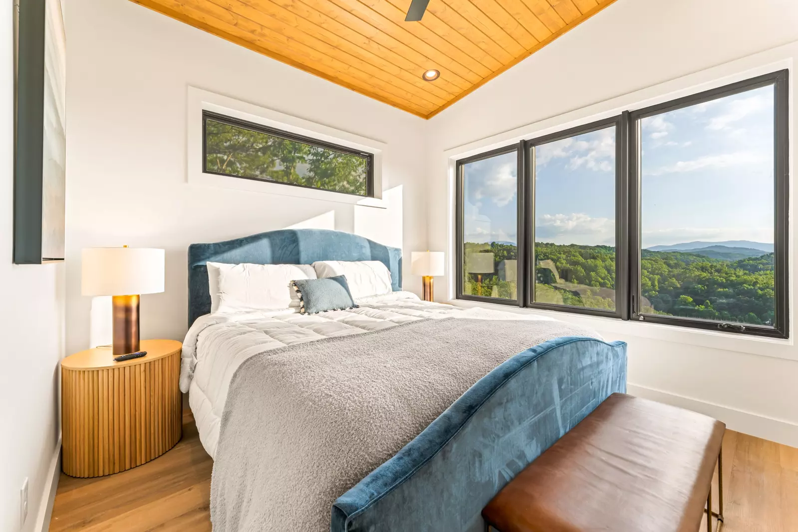 3819 Heavens View Lane