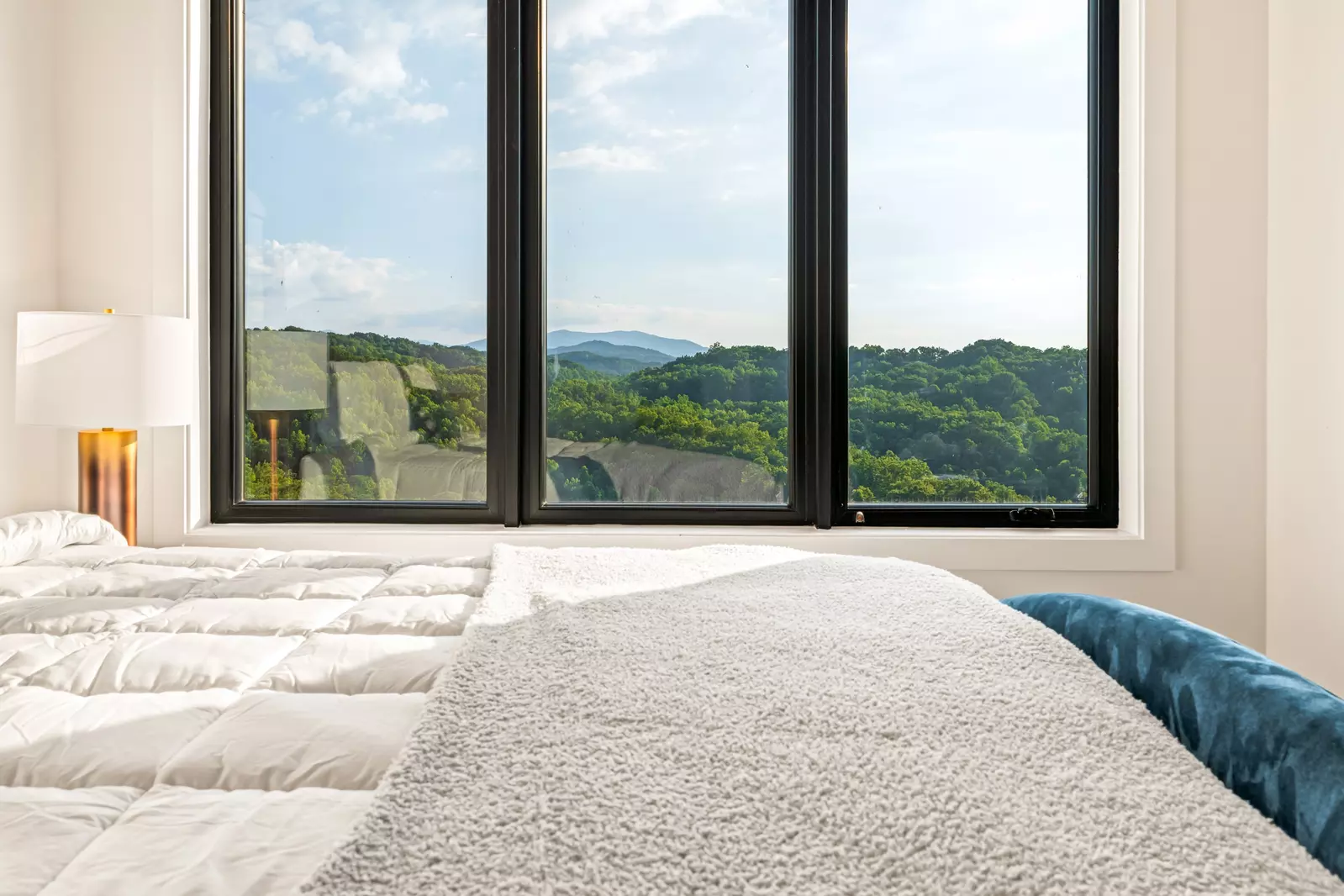 3819 Heavens View Lane