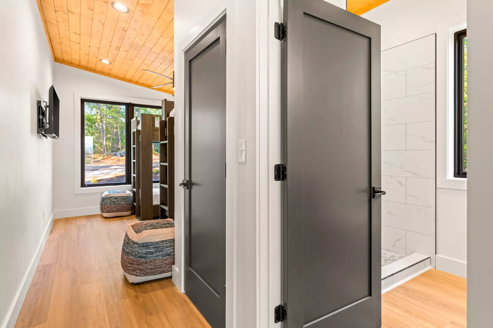 3819 Heavens View Lane