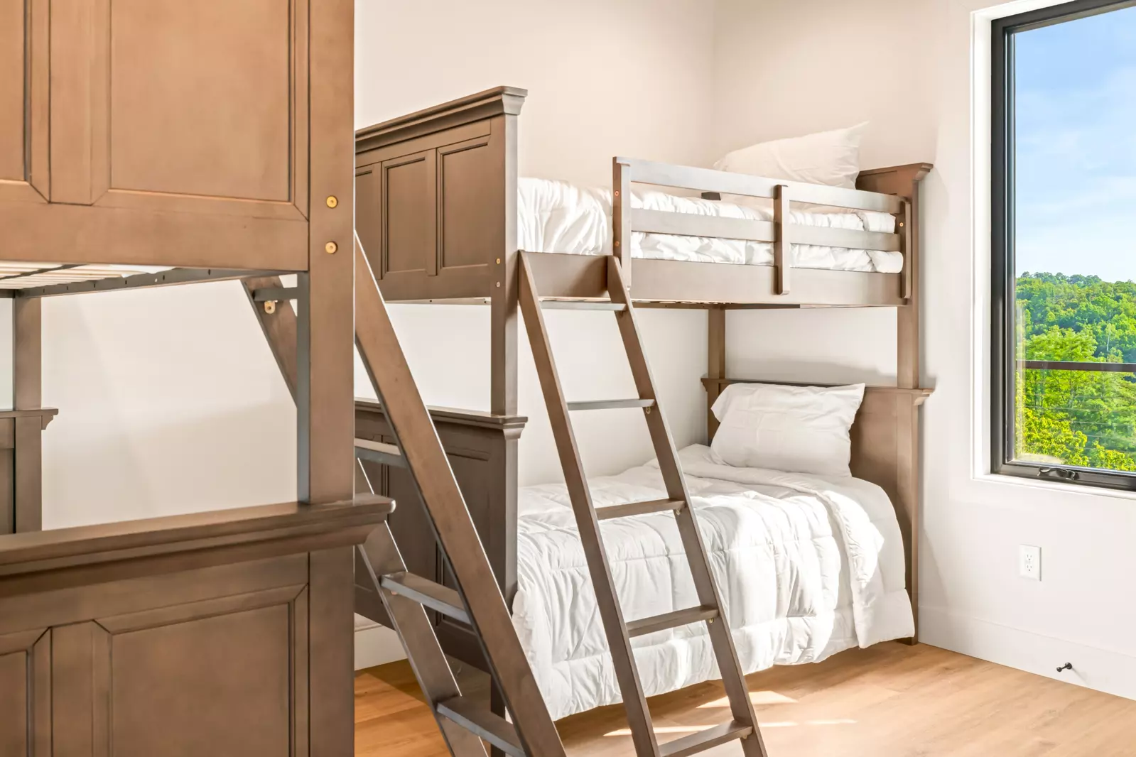 3819 Heavens View Lane