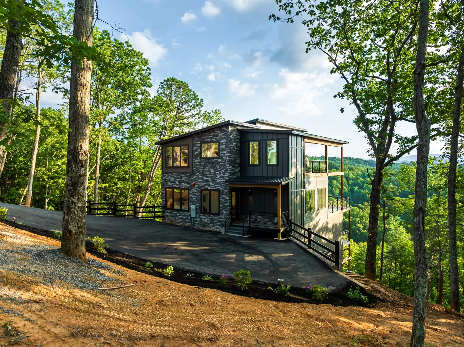 3819 Heavens View Lane