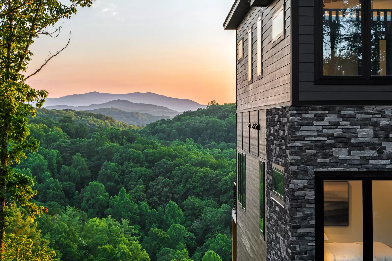 3819 Heavens View Lane