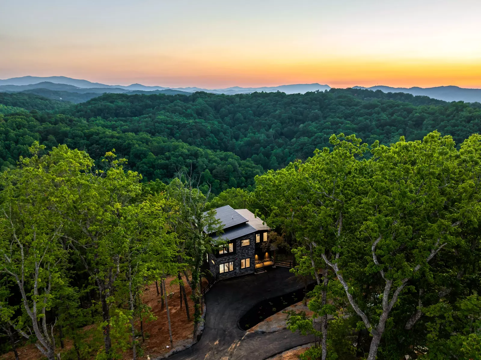 3819 Heavens View Lane