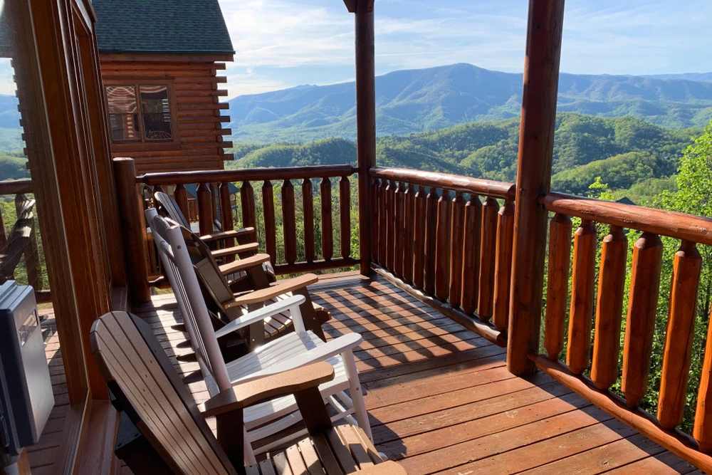 Smoky Mountain cabin with a view
