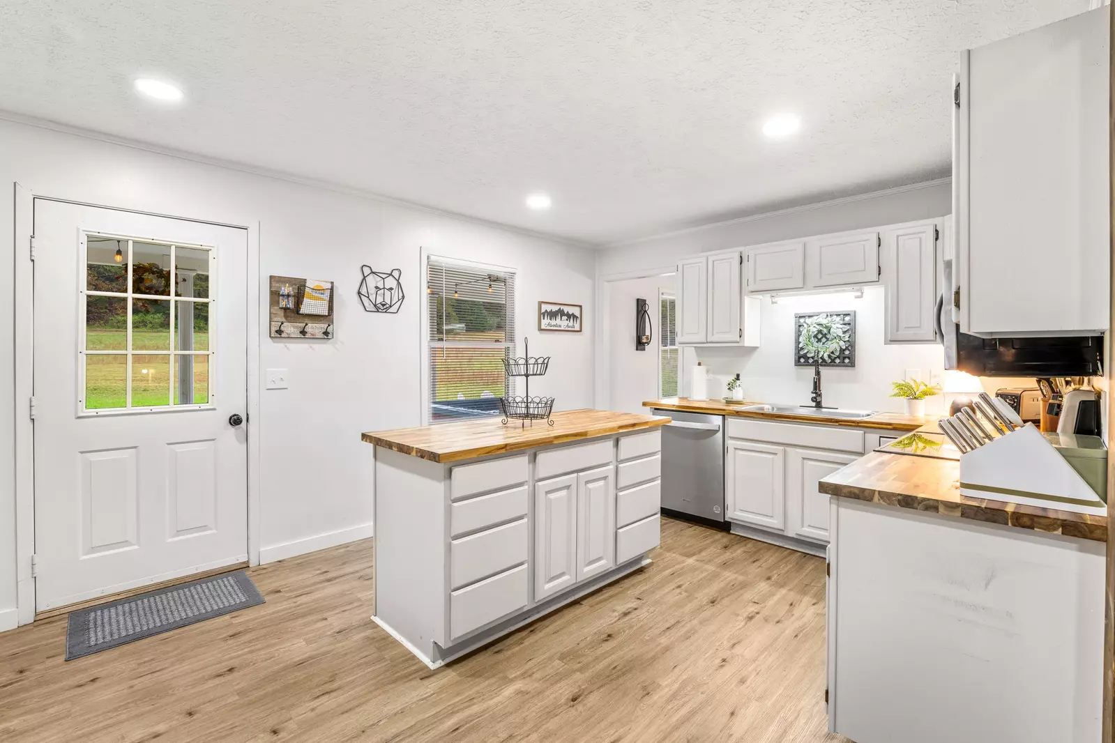 2150 Waldens Creek Rd